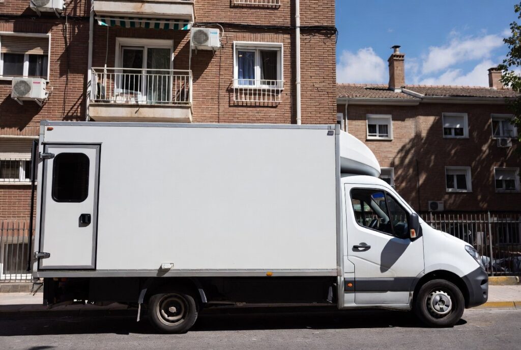 Furgoneta de vaciado profesional en Madrid